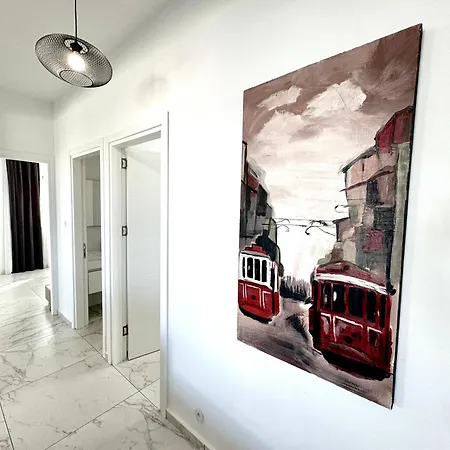 Comfortable 3-bedroom With Pool Access And Beach Proximity * Kharcha
