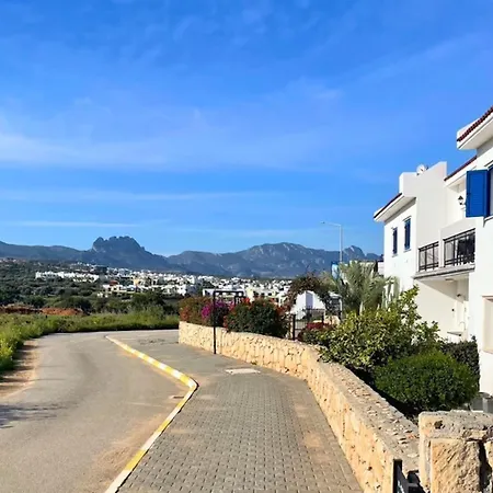 Comfortable 3-bedroom With Pool Access And Beach Proximity * Kharcha